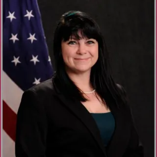 Amy Roger Headshot