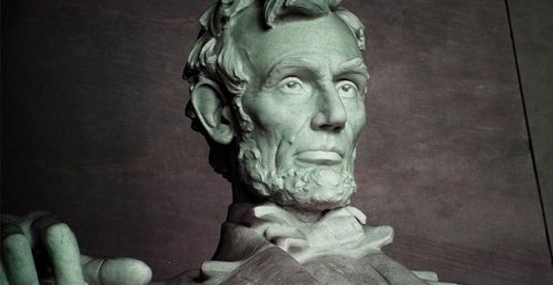 Abraham Lincoln statue