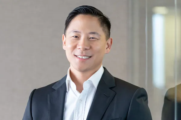 Nathan Chang headshot