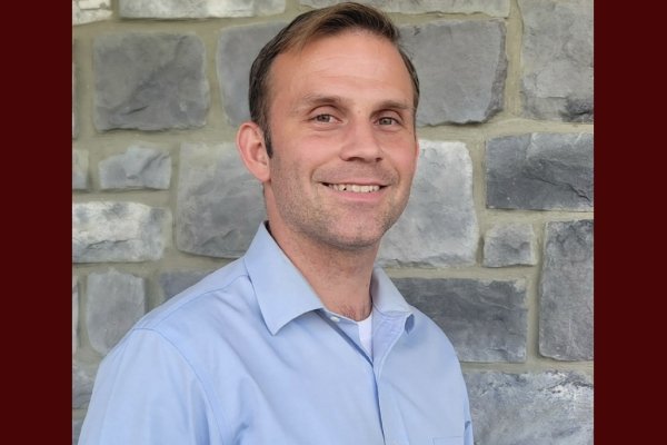 Eric Dembinski headshot