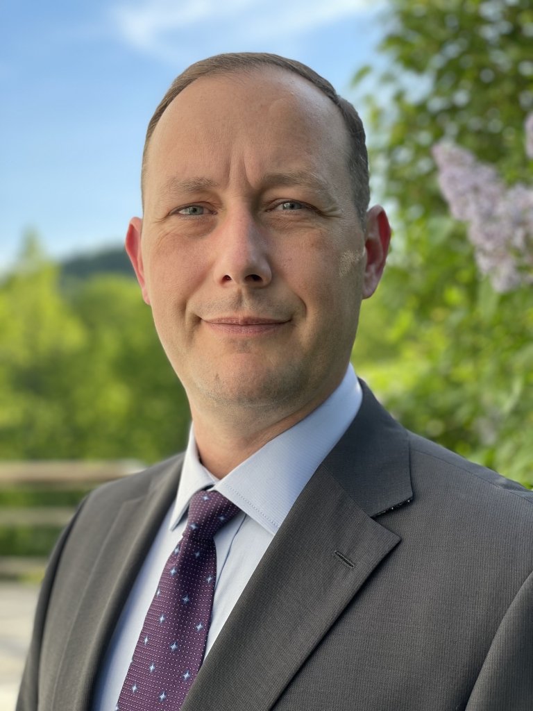 Keith Baranow headshot