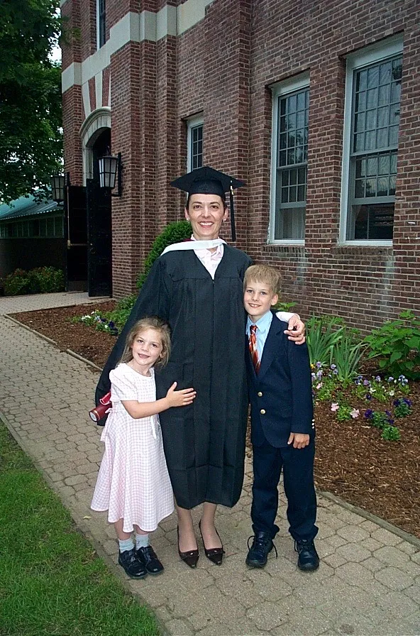 Kirsten Derynioski graduation, with family